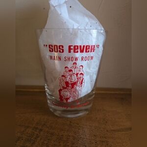 Vintage 1970’s ‘Waikiki Outrigger Hotel, Hawaii’ Society of Seven Mai Tai Glass